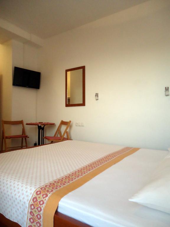 Apartments Mandic Tucepi Phòng bức ảnh